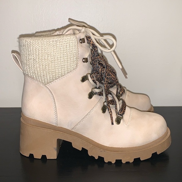 Sugar Fella lug sole boots.  Size 8.5 - Picture 1 of 9